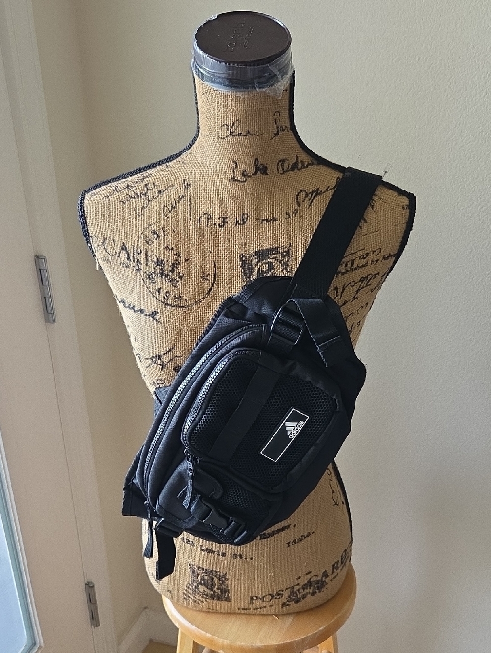 Adidas Amplifier 2 Crossbody Bag Black Belt Bag with Multiple Pockets Unisex